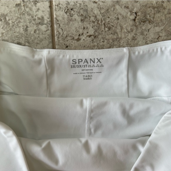 Spanx White Get Moving Skort, size 3X - Picture 8 of 10